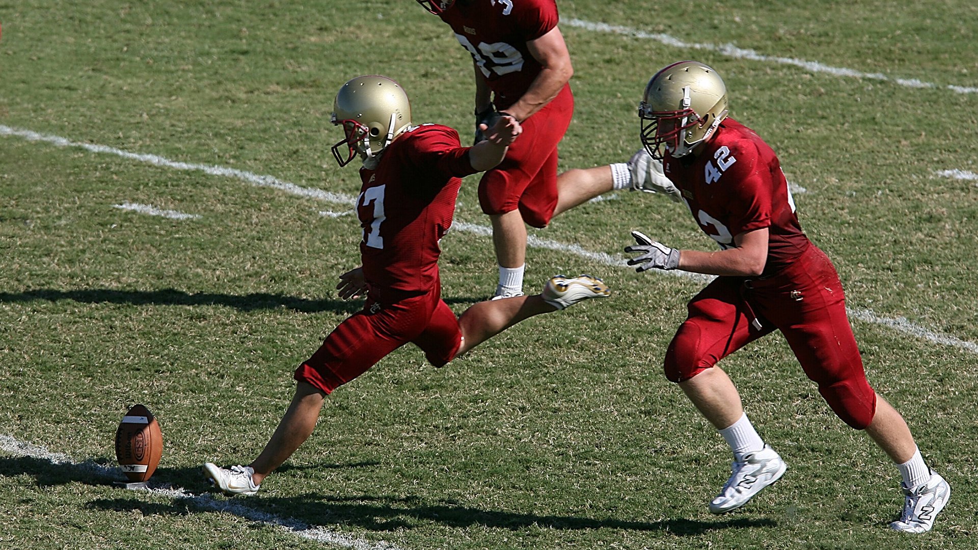 终场哨声响起：意甲激战换谁笑到最后？，足球终场哨响进球